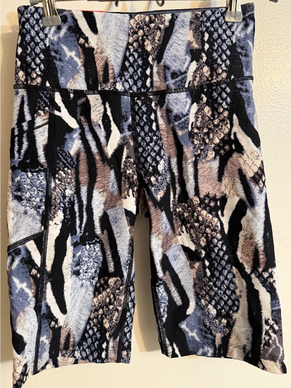 Calvin Klein women’s Multicolor Abstract Animal Print Leggings